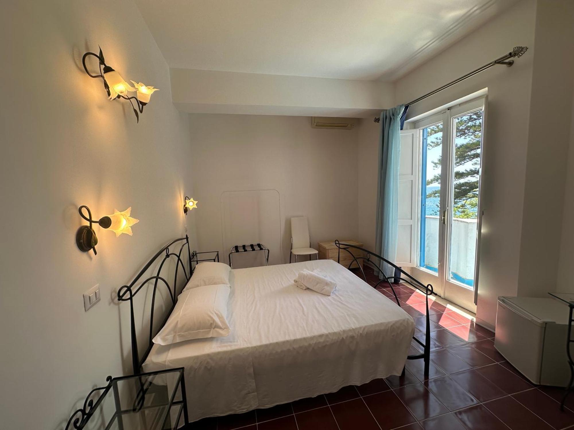 Hotel Rada Azzurra Amalfi Exterior foto